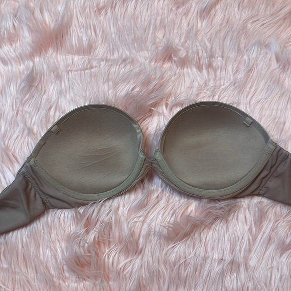 Victoria’s Secret Tan Multi Way Strapless Bra Size 34C - Picture 2 of 4